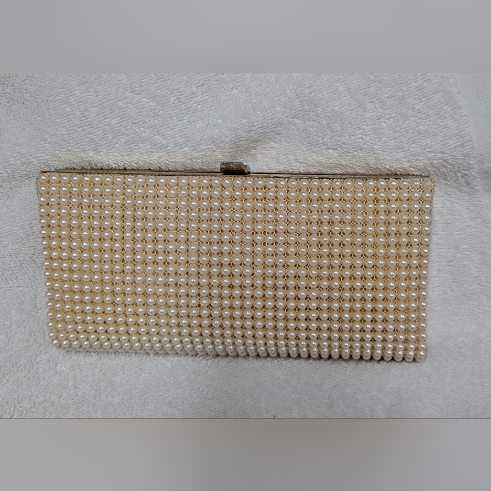 Vintage Julius Resnick JR USA Beaded Clutch